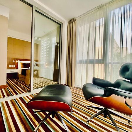 לביצה Business Hotel Astrum Laus מראה חיצוני תמונה