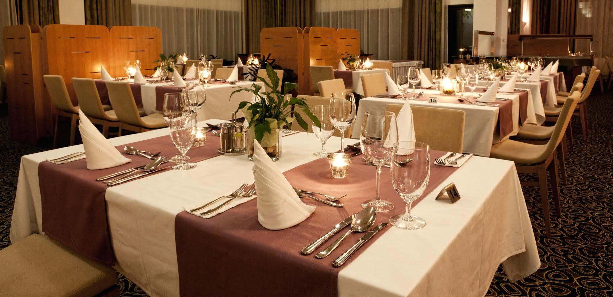 לביצה Business Hotel Astrum Laus מראה חיצוני תמונה