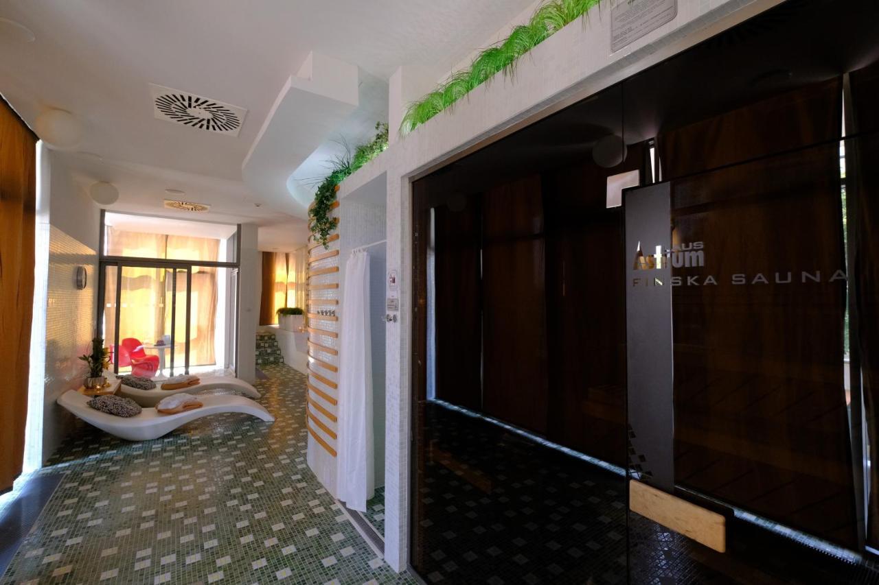 לביצה Business Hotel Astrum Laus מראה חיצוני תמונה