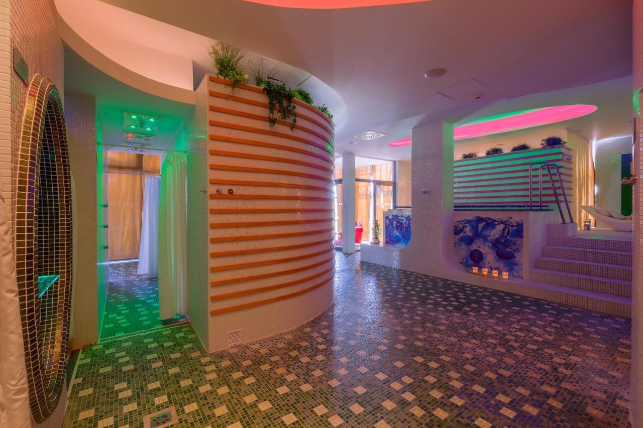 לביצה Business Hotel Astrum Laus מראה חיצוני תמונה