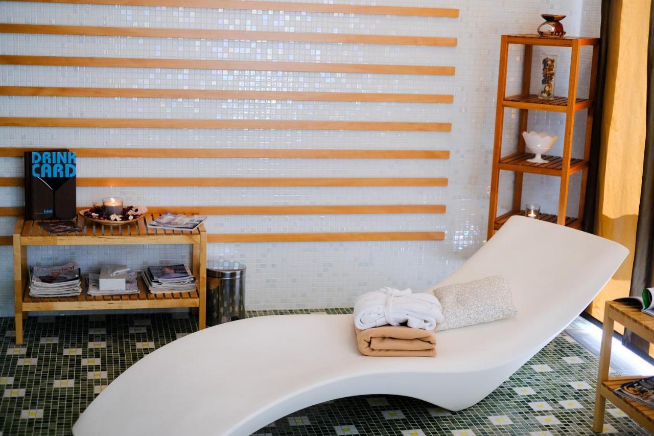 לביצה Business Hotel Astrum Laus מראה חיצוני תמונה